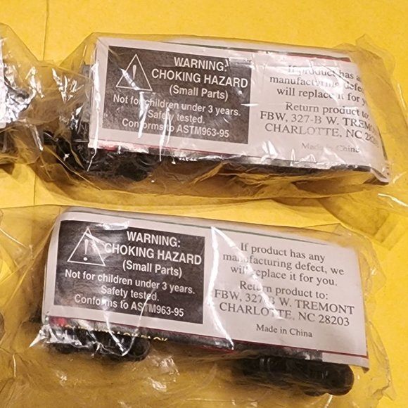 Shell Oil Train Set Die Cast 4 Pieces - New Sealed 1996 🚂🚂🚂🚂 - Picture 7 of 8